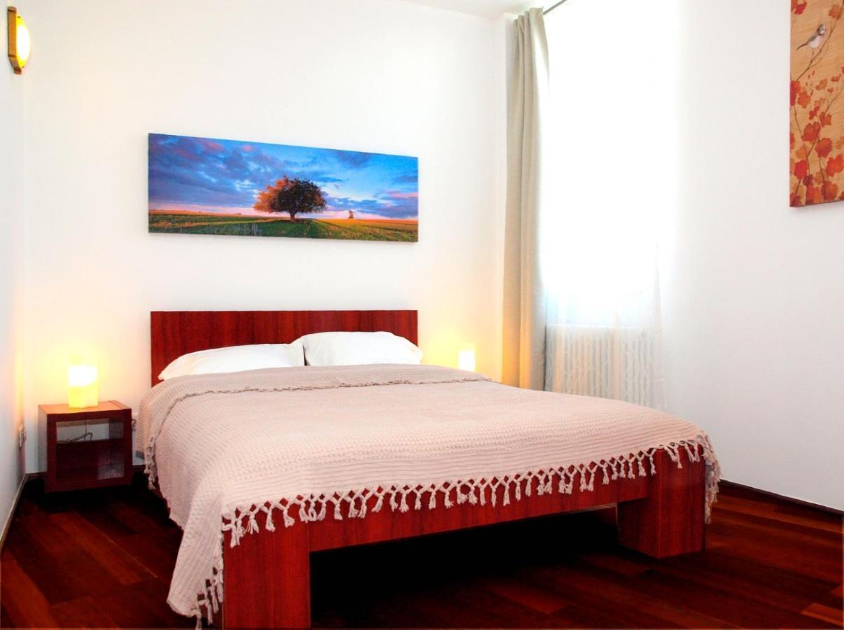 Sweet Dreams Suites Cismigiu Gardens Boekarest Buitenkant foto
